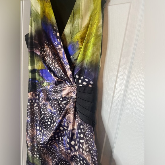 Le Chateau feather/peacock design dress - Picture 4 of 6